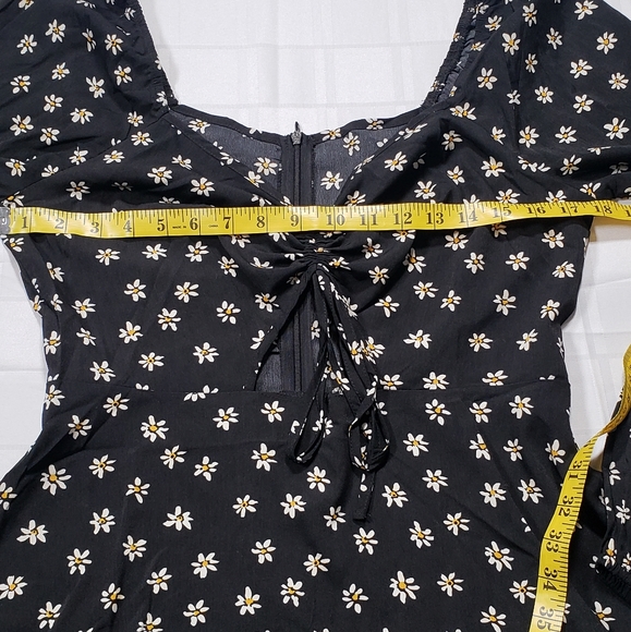 SHEIN Daisy dress Large 100%polyester - Picture 6 of 8